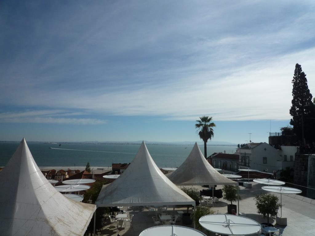 Casas Do Castelo Apartment Lisbon Exterior photo